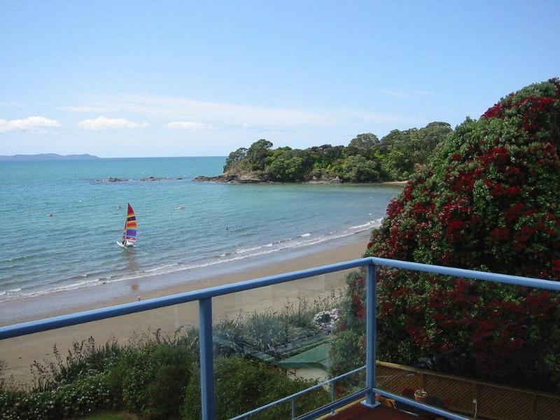 By The Bay Beachfront Apartments Mangonui Buitenkant foto